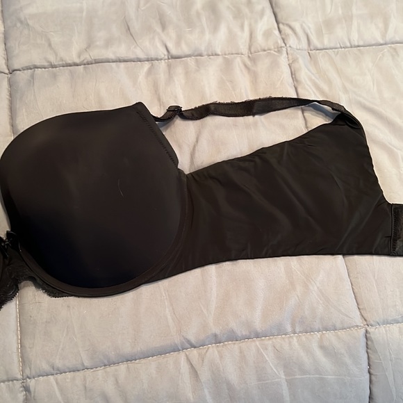 EUC Torrid Curves 360 back smoothing push-up T-shirt bra - Picture 3 of 4